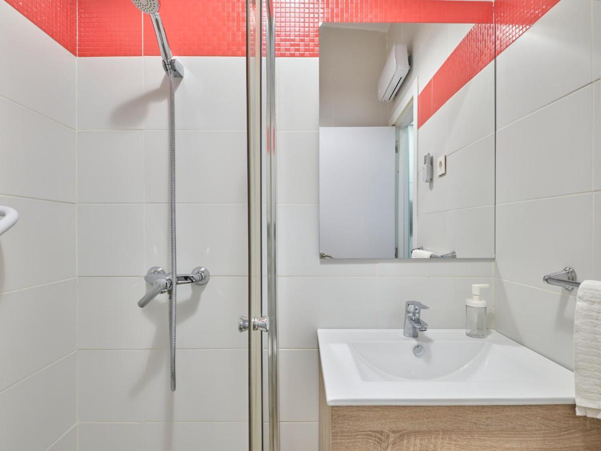 New Retiro Recien Reformado 10 Min En Metro A Sol, Hasta Seis Personas Apartment Madrid Exterior foto